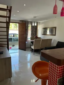 Casa de Condomínio com 2 Quartos para alugar, 120m² no Ogiva, Cabo Frio