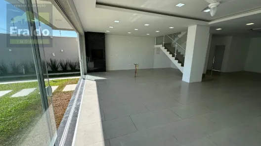 Sobrado com 4 Quartos à venda, 234m² no Balneário Marajó, Matinhos