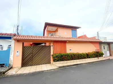 Casa com 4 Quartos à venda, 380m² no Dom Pedro I, Manaus