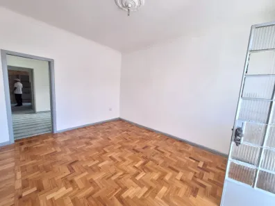 Casa com 3 Quartos para alugar, 110m² no Santa Tereza, Belo Horizonte