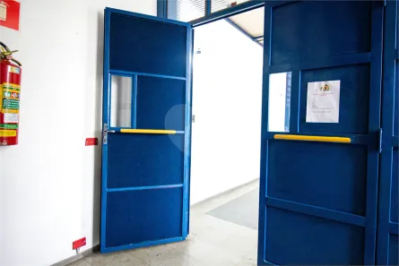 Sala Comercial para alugar, 24m² no Centro, São Roque
