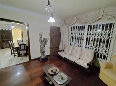 Casa com 3 Quartos para alugar, 300m² no Igara, Canoas