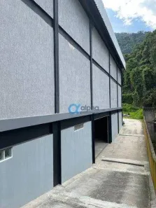 Galpão/Depósito/Armazém para alugar, 550m² no Quissama, Petrópolis