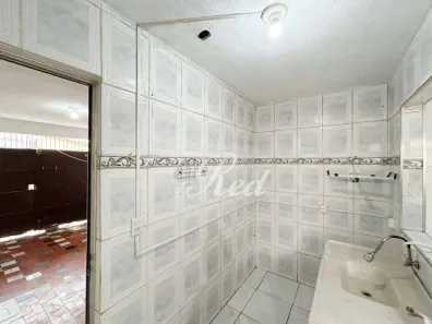Casa com 1 Quarto para alugar, 52m² no Jardim Santo Antônio, Suzano