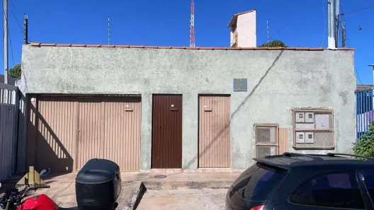 Casa com 1 Quarto à venda, 250m² no Santa Maria, Brasília