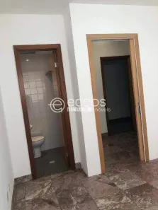 Sala Comercial à venda, 28m² no Santa Lúcia, Belo Horizonte
