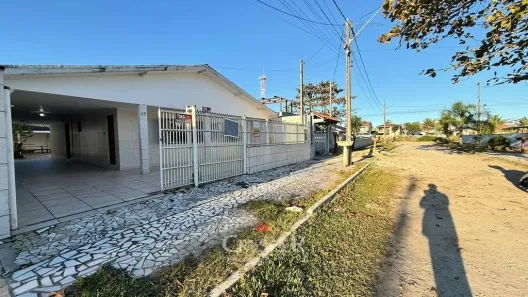 Casa com 3 Quartos à venda, 330m² no Solimar, Matinhos