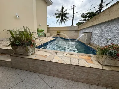 Sobrado com 3 Quartos à venda, 13100m² no Jardim Cunhambebe (Vicente de Carvalho), Guarujá