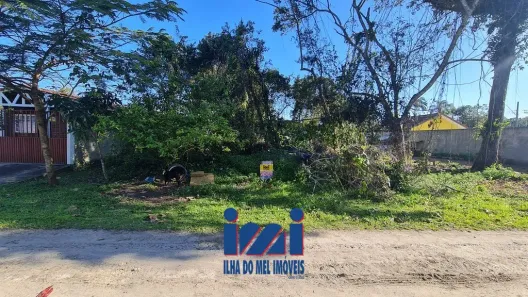 Lote/Terreno à venda, 339m² no Riviera I, Matinhos