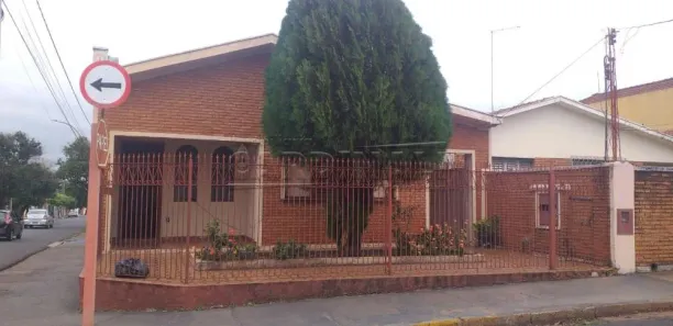Casa com 2 Quartos à venda, 182m² no Centro, Araraquara
