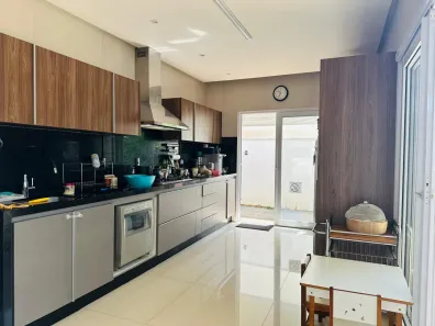 Casa de Condomínio com 4 Quartos à venda, 220m² no Jardins Verona, Goiânia