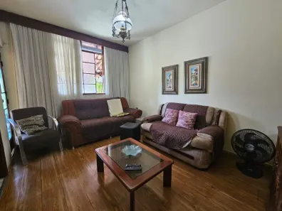 Casa com 4 Quartos à venda, 205m² no Cardoso (Barreiro), Belo Horizonte