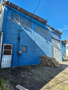 Galpão/Depósito/Armazém para alugar, 200m² no Águas Claras, Salvador