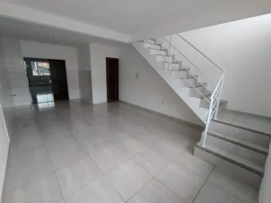 Sobrado com 2 Quartos para alugar, 66m² no Potecas, São José