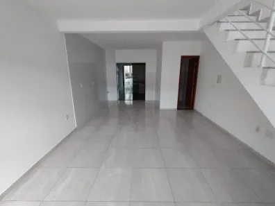 Sobrado com 2 Quartos para alugar, 66m² no Potecas, São José