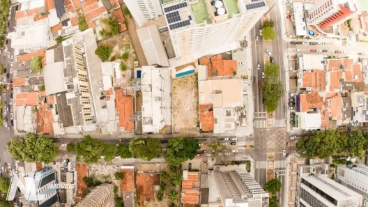 Lote/Terreno à venda, 631m² no Petrópolis, Natal