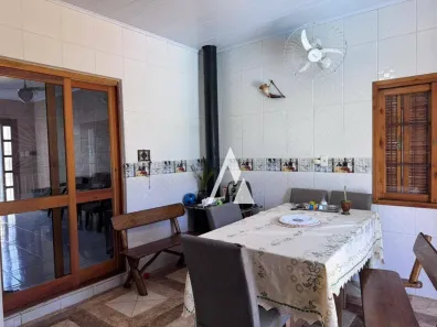 Sobrado com 3 Quartos à venda, 133m² no Centro, Nova Santa Rita