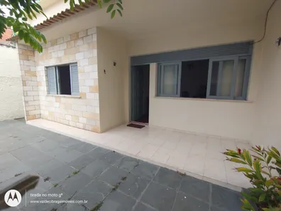 Casa com 2 Quartos para alugar, 80m² no Centro, Arraial do Cabo