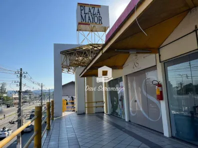 Sala Comercial à venda, 32m² no Itaipu, Niterói