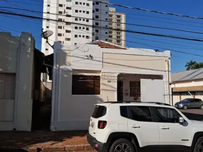 Casa com 2 Quartos à venda, 134m² no Centro, Araraquara