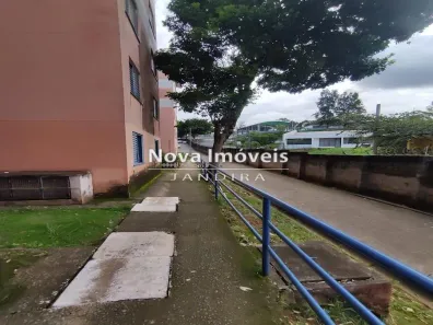 Apartamento com 2 Quartos para alugar, 64m² no Vila Eunice, Jandira