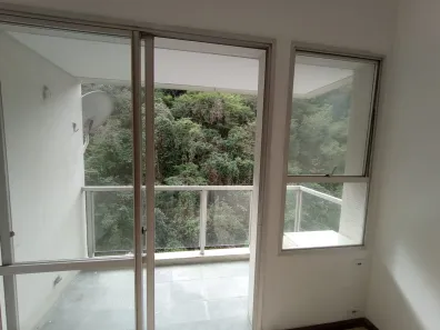 Apartamento com 2 Quartos à venda, 77m² no Leme, Rio de Janeiro