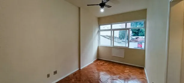Apartamento com 2 Quartos para alugar, 68m² no Laranjeiras, Rio de Janeiro