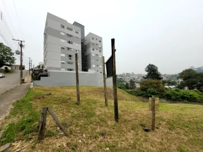 Lote/Terreno à venda, 428m² no Cruzeiro, Caxias do Sul