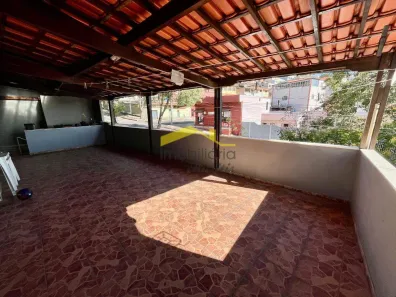 Casa com 3 Quartos para alugar, 400m² no Estrela do Oriente, Belo Horizonte