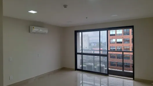 Sala Comercial à venda, 32m² no Ponta Negra, Manaus