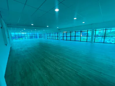 Sala Comercial para alugar, 300m² no Barra Olímpica, Rio de Janeiro