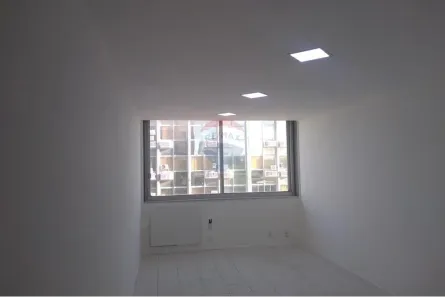 Sala Comercial para alugar, 41m² no Caminho das Árvores, Salvador