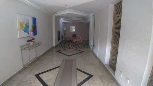 Apartamento com 3 Quartos para alugar, 62m² no Tanque, Rio de Janeiro