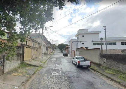 Lote/Terreno à venda, 400m² no Brasil Industrial (Barreiro), Belo Horizonte