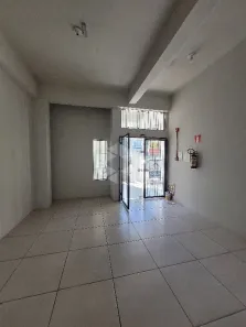 Ponto Comercial para alugar, 112m² no Vinhedos, Caxias do Sul