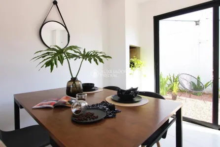 Sobrado com 2 Quartos à venda, 62m² no São Lucas, Viamão