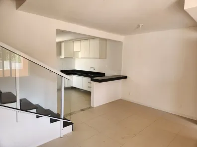 Casa de Condomínio com 4 Quartos para alugar, 144m² no Stella Maris, Salvador
