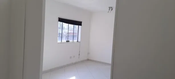 Sala Comercial para alugar, 35m² no Santa Terezinha, Santo André