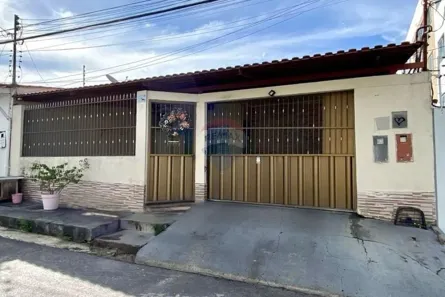 Casa com 4 Quartos à venda, 166m² no Parque 10 de Novembro, Manaus