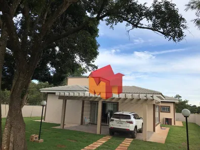 Fazenda/Sítio com 3 Quartos à venda, 154m² no Centro, Arandu