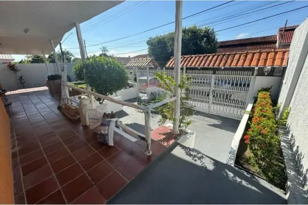 Casa com 2 Quartos à venda, 250m² no Aleixo, Manaus