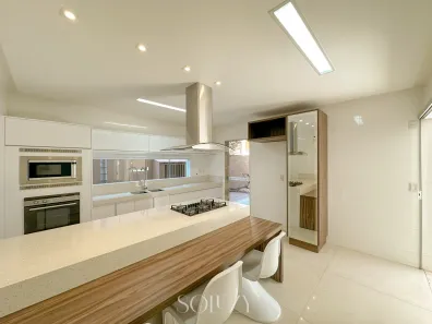 Casa de Condomínio com 5 Quartos para alugar, 336m² no Jardins Valência, Goiânia