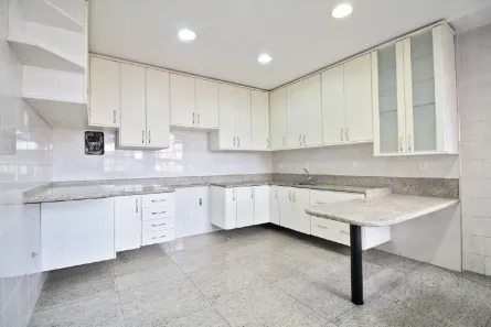 Casa com 6 Quartos para alugar, 500m² no Santo Antônio, Belo Horizonte