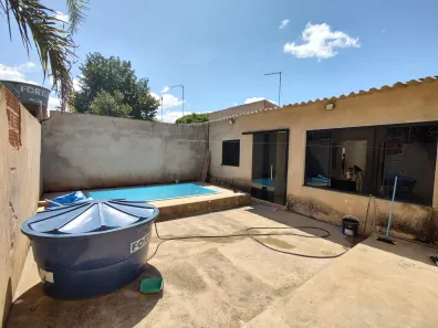 Casa com 3 Quartos à venda, 180m² no Arapoanga, Brasília