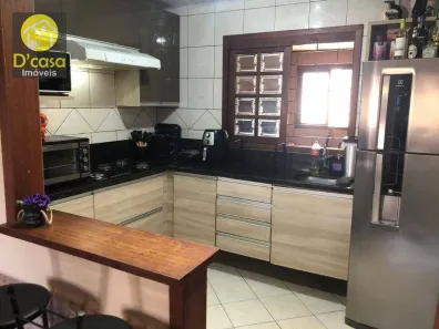 Sobrado com 3 Quartos à venda, 126m² no Jardim do Bosque, Cachoeirinha