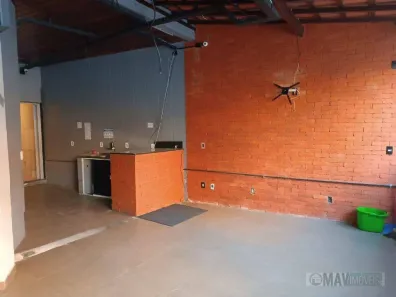 Ponto Comercial para alugar, 140m² no Vila Valqueire, Rio de Janeiro