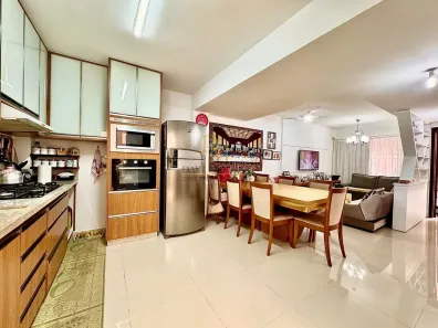 Sobrado com 3 Quartos à venda, 138m² no , Matinhos