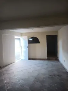 Casa para alugar, 30m² no Cascatinha, Petrópolis