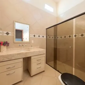 Sobrado com 3 Quartos à venda, 250m² no Centro, Araras