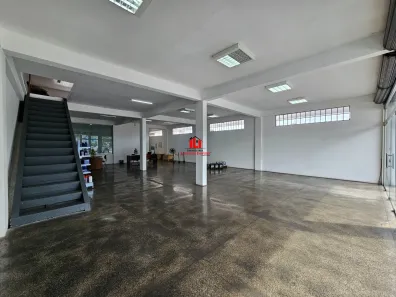 Prédio Comercial para alugar, 600m² no Chapada, Manaus